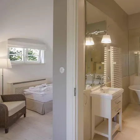 Posiadlosc Wiejska, Ogrody Acqua Di Rosa فندق Zameczek