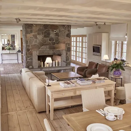 Posiadlosc Wiejska, Ogrody Acqua Di Rosa فندق Zameczek